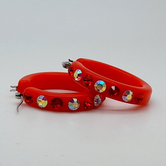 RED & CLEAR AB RHINESTONE LADIES/WOMEN FASHION 1.5 INCH PLASTIC HOOP EARRINGS - Picture 3 of 3